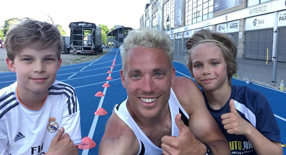 Slutter mandagens personlig træning af med U11 elitefodboldspiller Benjamin og Frederik fra Espergærde IF.