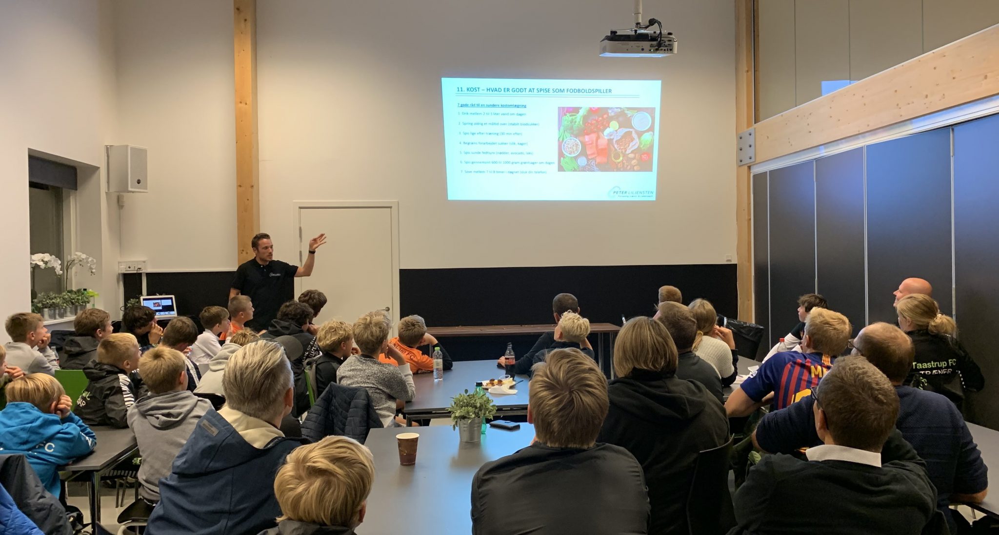 40 talstærke træner, fodboldspillere og forældre i Taastrup FC fodboldklub