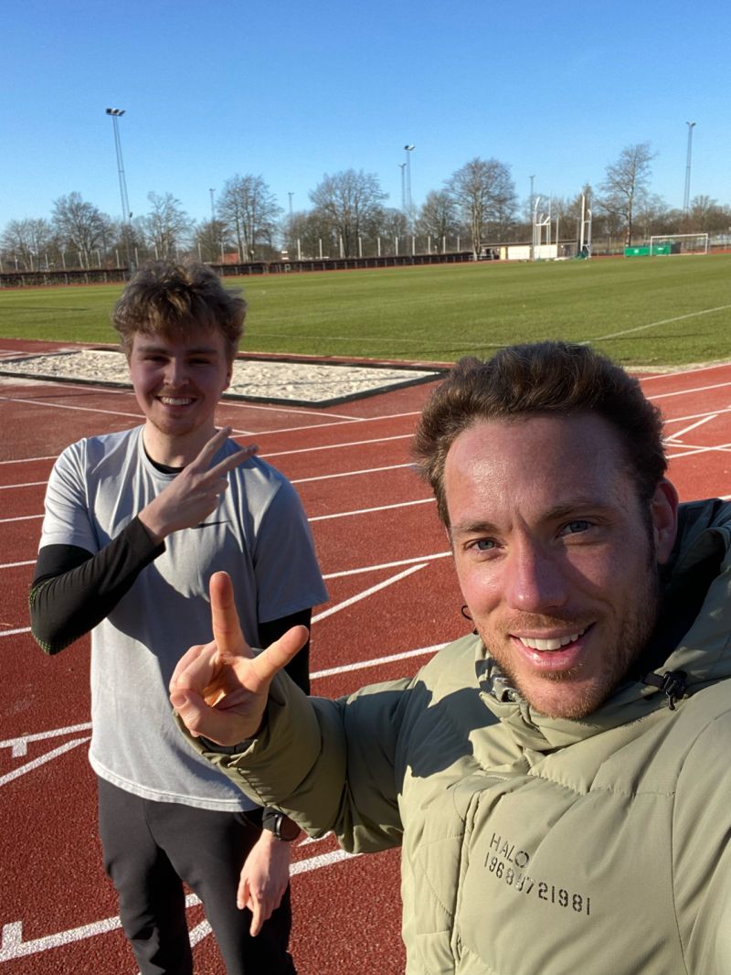 Mød fodbolddommer Mads som jeg lige har startede et træningsforløb