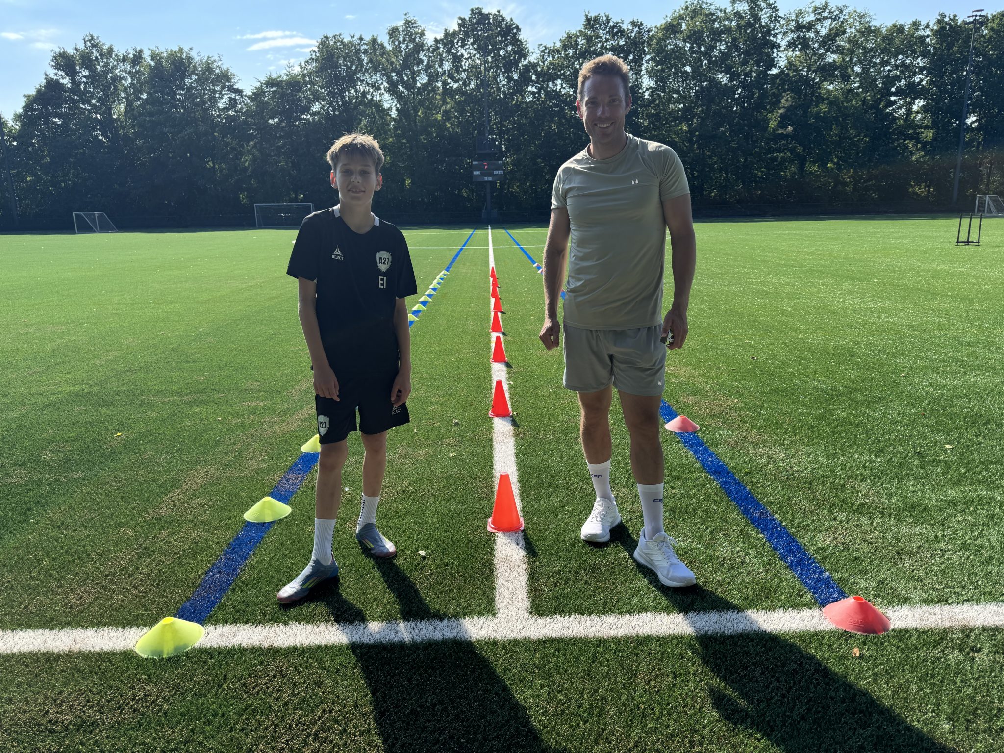 Vil du være professionel fodboldspiller? Træn som Elvin fra A27 Fodboldklub
